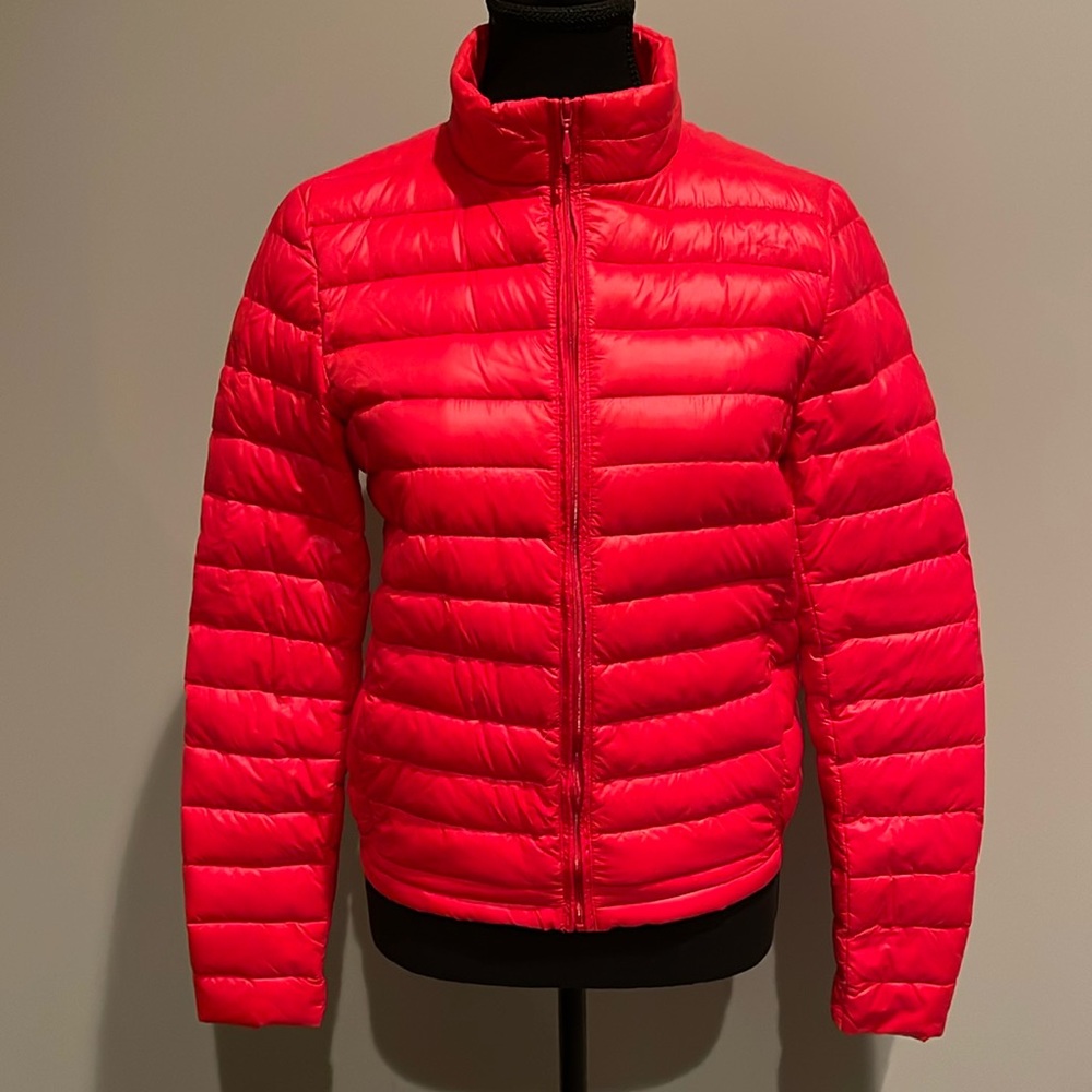 BUFFALO David Bitton Red Puffer Down Filled Jacket. Size small.
